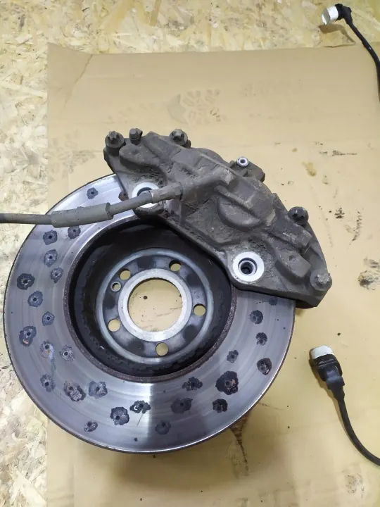 Discos e Pinças de Travão Mercedes-Benz OE - Usados image 6