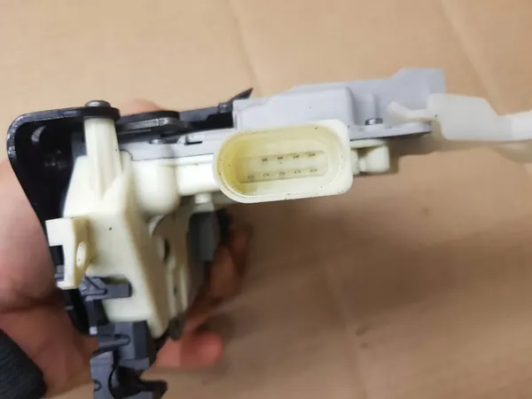 Volkswagen Eos 2015 Linke Vordertürschloss image 3