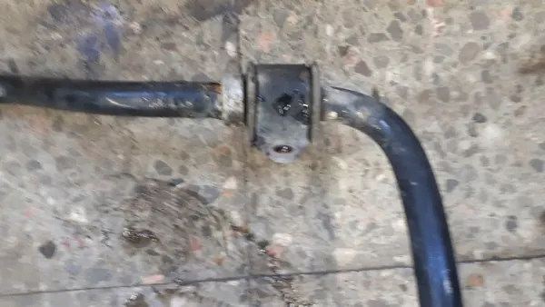 Stabilisateur Toyota Avensis T25 image 5