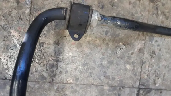 Stabilisateur Toyota Avensis T25 image 6