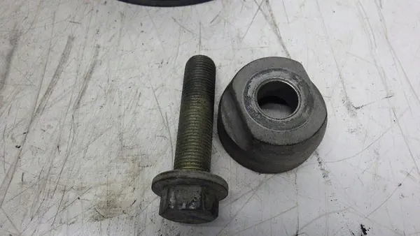 Renault OE 123034219R Polia image 5