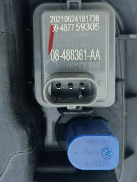 Bouchon de réservoir OEM 68377042AC pour Jeep Grand Cherokee image 9