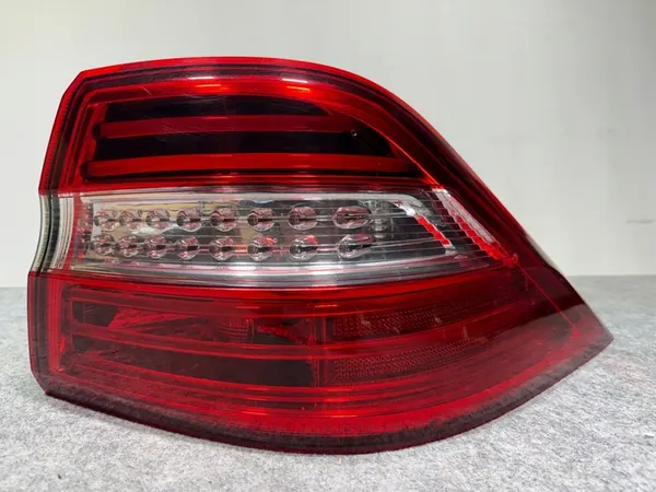 MERCEDES ML W166 Lámpara Trasera Derecha A1669063201 image 2