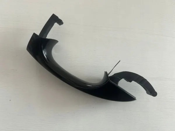 AUDI Q3 II 18- VW ARTEON T-ROC SEAT ARONA ATECA Oikea Ovenkahva OE image 2