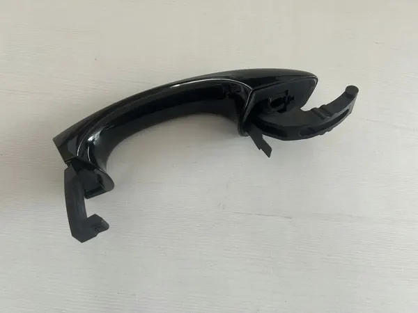 AUDI Q3 II 18- VW ARTEON T-ROC SEAT ARONA ATECA Oikea Ovenkahva OE image 3