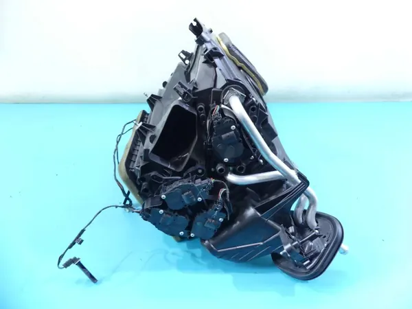 BMW Verwarmingskern OEM 9207085 voor F20 F21 F30 F31 image 8