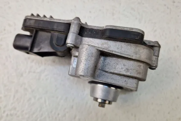 BMW Overbrengingsbak OEM 7542211 voor X5 F15 2014 image 5