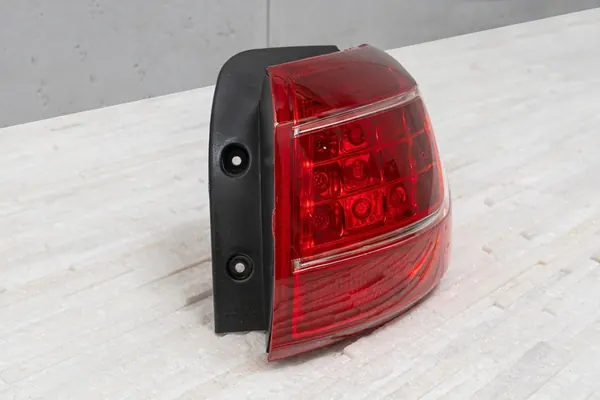 Lámpara LED trasera derecha KIA SPORTAGE SL 924023W010 image 10