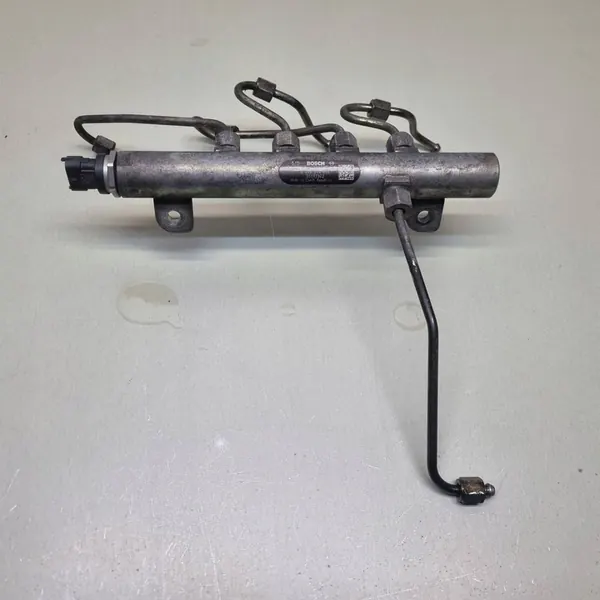 Fiat Bravo 2009 1.9 JTDM Brandstofrail 0445214058 image 2