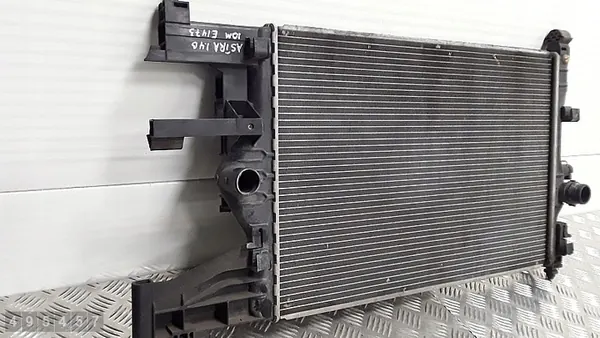 Vattenkylare Opel Astra IV J image 3