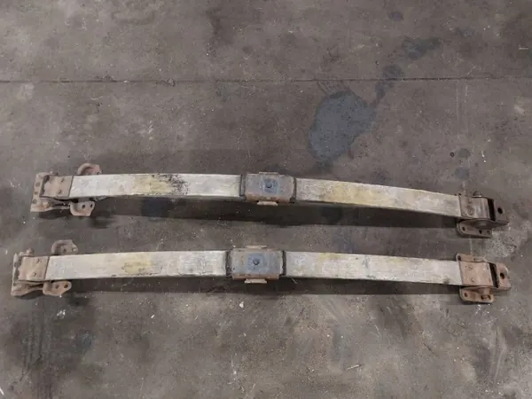 Juego de ballestas traseras OEM RESOR PIÓROWY para Opel Movano A image 2