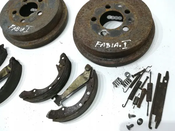 Bremsentrommel-Set OEM szczęki S Fabia 1 polo iv image 3