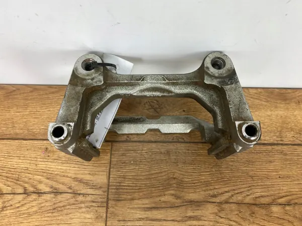 Soporte OEM A010F201 Dodge Ram 1500 2019+ USA image 2