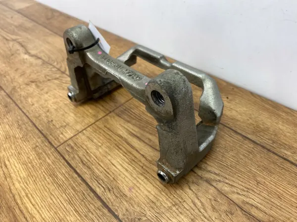 Soporte OEM A010F201 Dodge Ram 1500 2019+ USA image 8