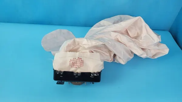 Dodge Challenger SXT Passagerar Airbag OEM 68174016AF image 7
