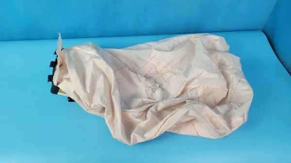 Dodge Challenger SXT Passagerar Airbag OEM 68174016AF image 9