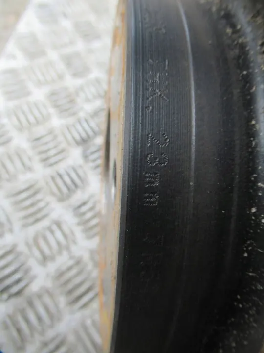 Disque de frein avant Ford Focus OEM 7M511125BB image 3