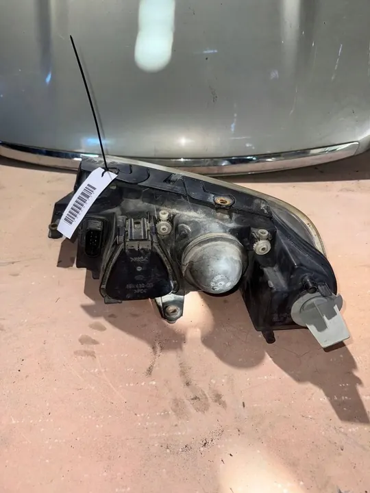 Oikea Etuvalo Volkswagen Passat B5 3B0941016AP image 5