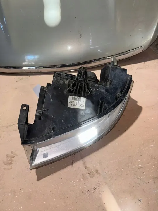 Oikea Etuvalo Volkswagen Passat B5 3B0941016AP image 7