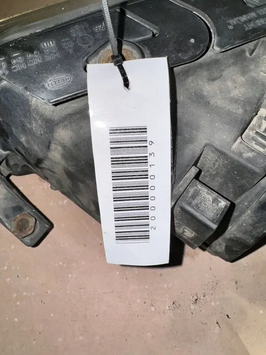 Oikea Etuvalo Volkswagen Passat B5 3B0941016AP image 9