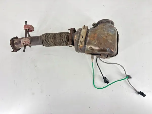 Käytetty Volvo DPF/katalysaattori OEM 31293865 image 2