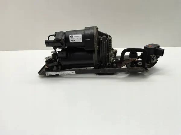 Compressore di Sospensione BMW OE 6785505 image 8