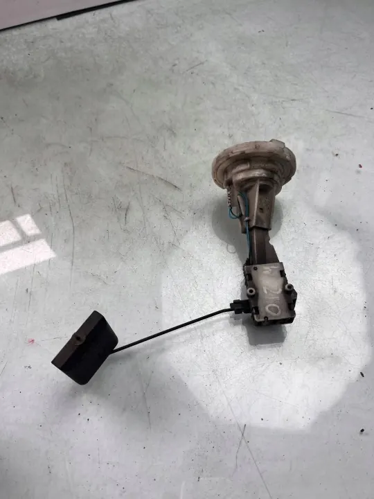 Mercedes-Benz Bränslenivåsensor OEM 81358048 image 2
