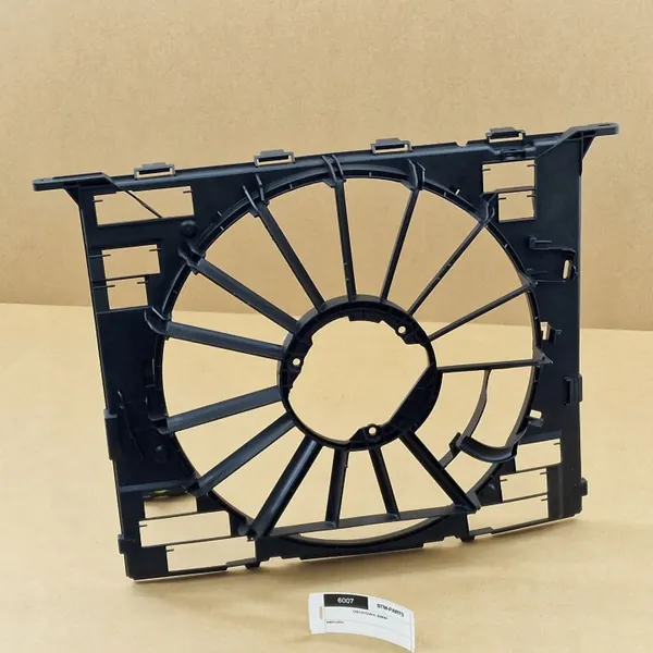 Radiatorventilatorhuis BMW G30 OEM 17428619625 image 2