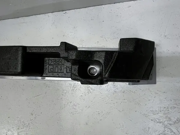 Reforço do para-choque dianteiro Lexus RX V 2022 - OEM image 5