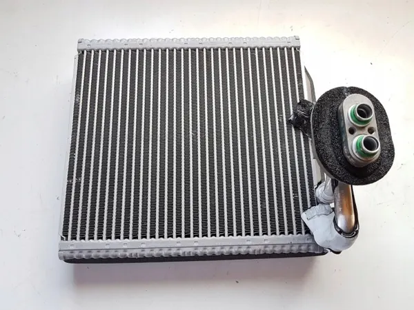 Hyundai i30 AC-förångare OEM 97139G3700 - Begagnad image 3