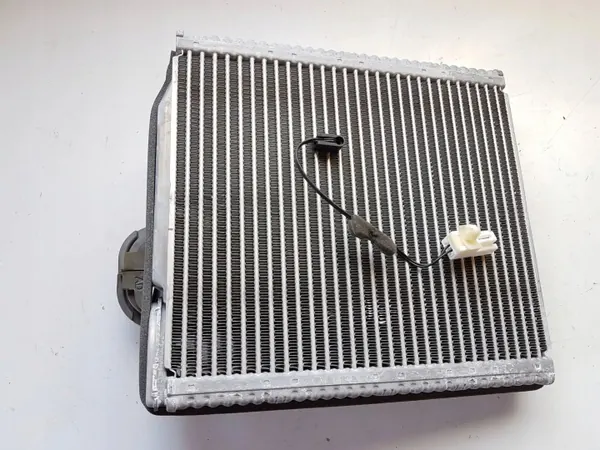 Hyundai i30 AC-förångare OEM 97139G3700 - Begagnad image 5