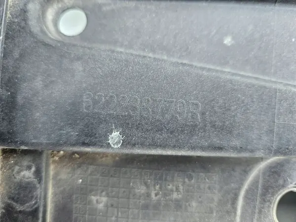 Glissière de montage de phare avant gauche Renault Megane III OEM image 5