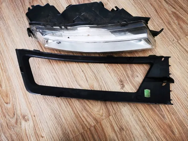 Skoda Rapid Halógeno LED + Quadro Esquerdo 12-17 image 2