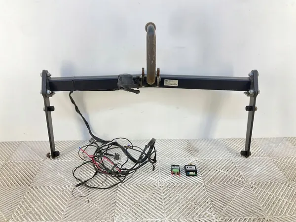 OEM MJA98641 Anhängerkupplungssatz für VW Tiguan 2009 image 2