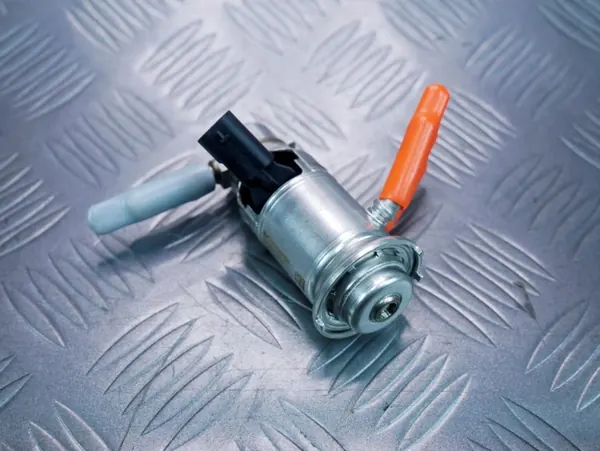 AdBlue-suutinventtiili OEM A0004904100 Mercedes image 3