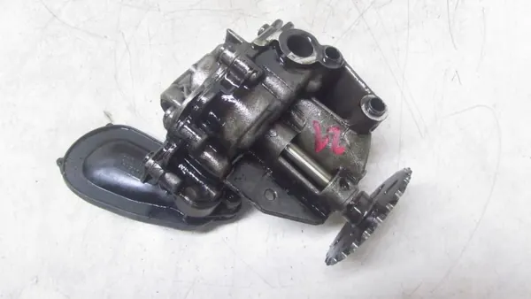 Oljepump OEM 150109063R för Trafic/Vivaro III 1.6 image 2