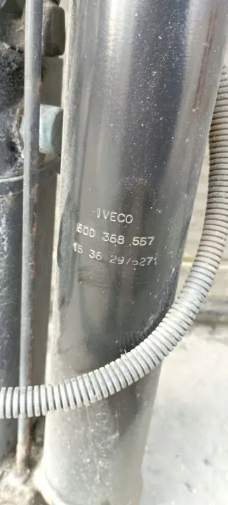 Ivecon ohjaamonnostoaktooripumppu OEM 500368557 image 5
