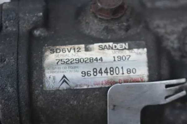 Compresor de aire acondicionado Citroen / Peugeot / Fiat - 9684480180 image 2