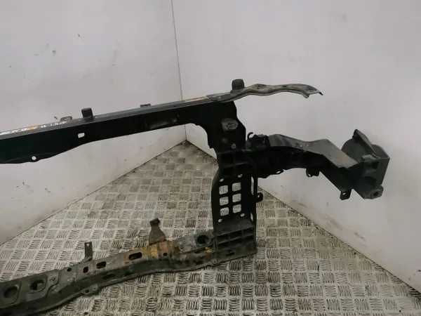 Hyundai Santa Fe 2013 Etuakseli OEM AMD151973 image 4