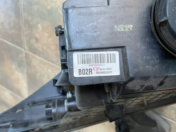 Faros Derecho Kia Ceed Xenon LED 12-15 Europa 92102-A2020 image 5