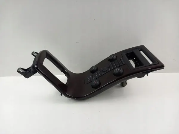 OEM 8650702 radio ventilationsram för Volvo V50 image 3