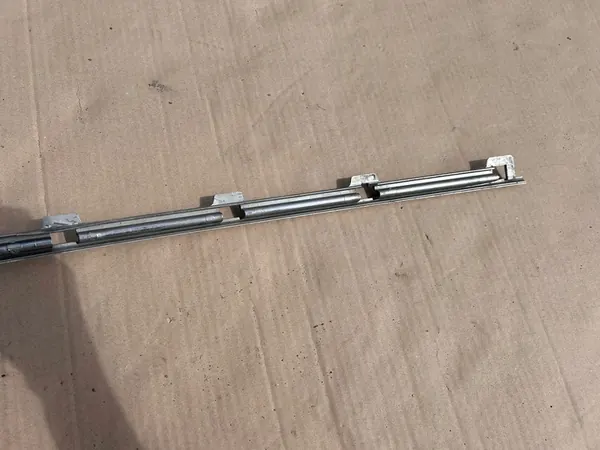 BMW E39 Etupuskuri Trim Oikea Kromi OEM 8226556 image 6