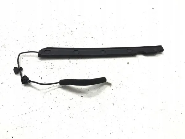 Takaluukun anturi OEM 9837684980 oikea taka Citroen C5X image 2