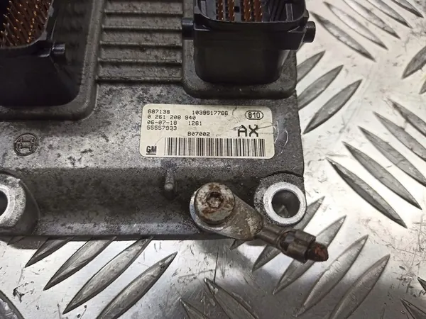 Ordinateur de moteur Opel OE 55557933 image 2