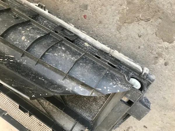 KOMPLET CHŁODNIC WENTYLATOR INTERCOOLER 1.6 CDI MERCEDES VITO W447 14- image 4