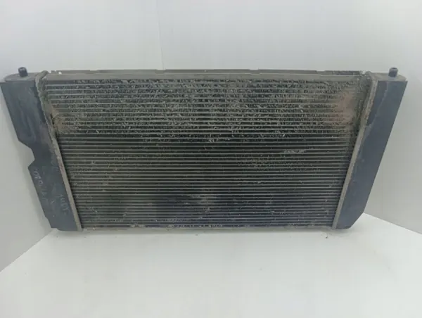 Radiateur d'eau Toyota Corolla OEM AMD100109 Occasion image 2