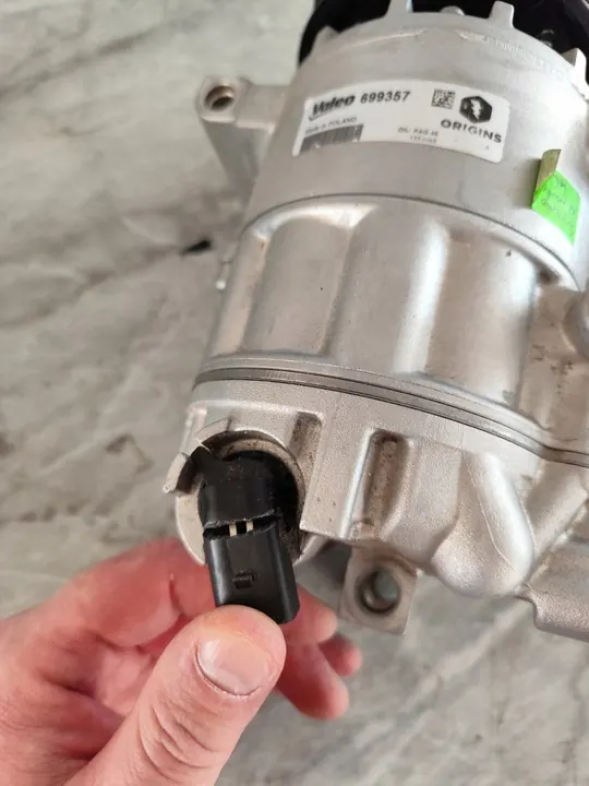 Compressore aria condizionata VALEO 699357 image 10