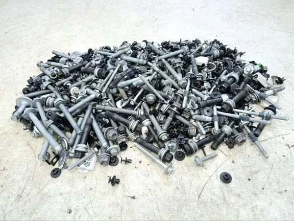 Juego de Tornillos Mercedes-Benz OEM 294159 - Usado image 6