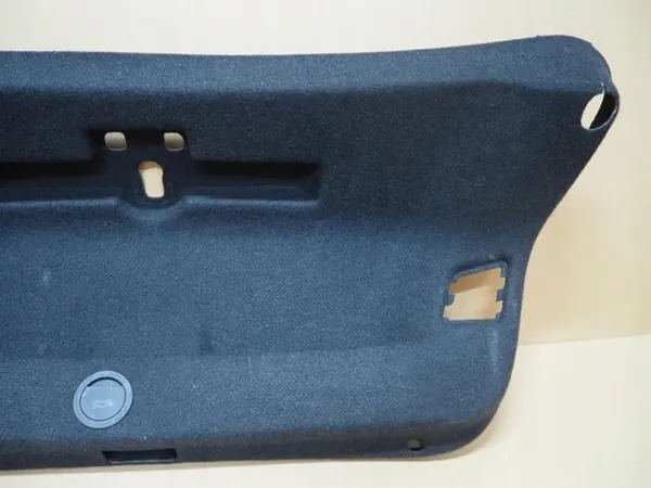 Revestimento da Tampo do Porta-Malas OEM 3G5867605 para VW Passat B8 Sedan image 3