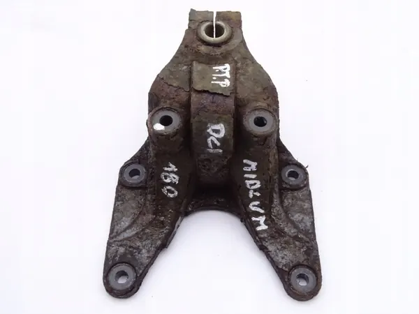 OEM 5010450548 Jousikiinnitys Renault Midlum Oikea image 2